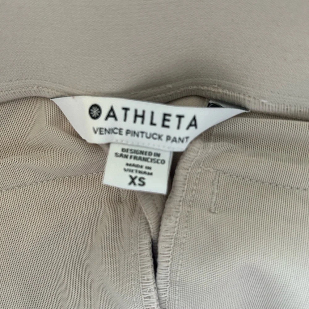 Athleta Venice Pintuck Pant - Picture 7 of 11